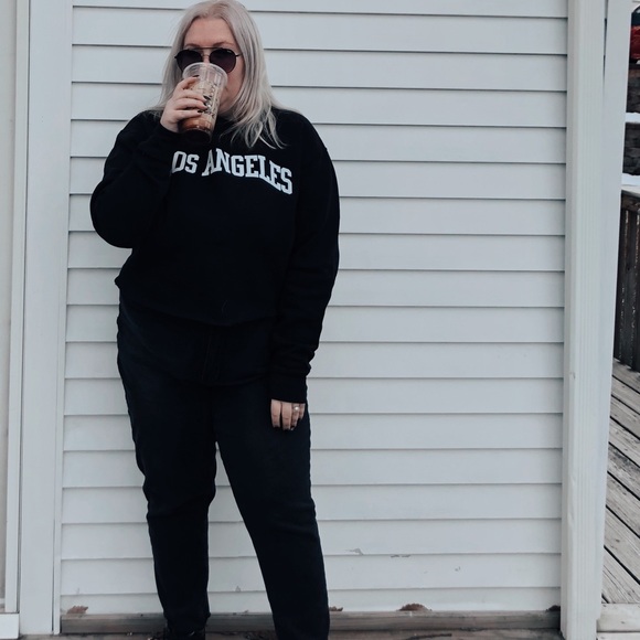 Hey 👋🏻 - Picture 3 of 5